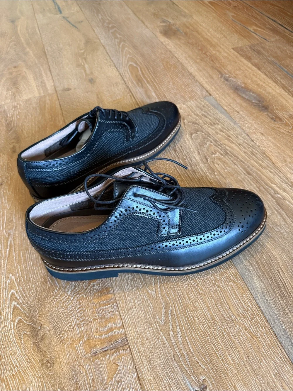 G. H. Bass & Co. Classic Black Men's Wingtip Brogue Lace-Up Shoes Size 10